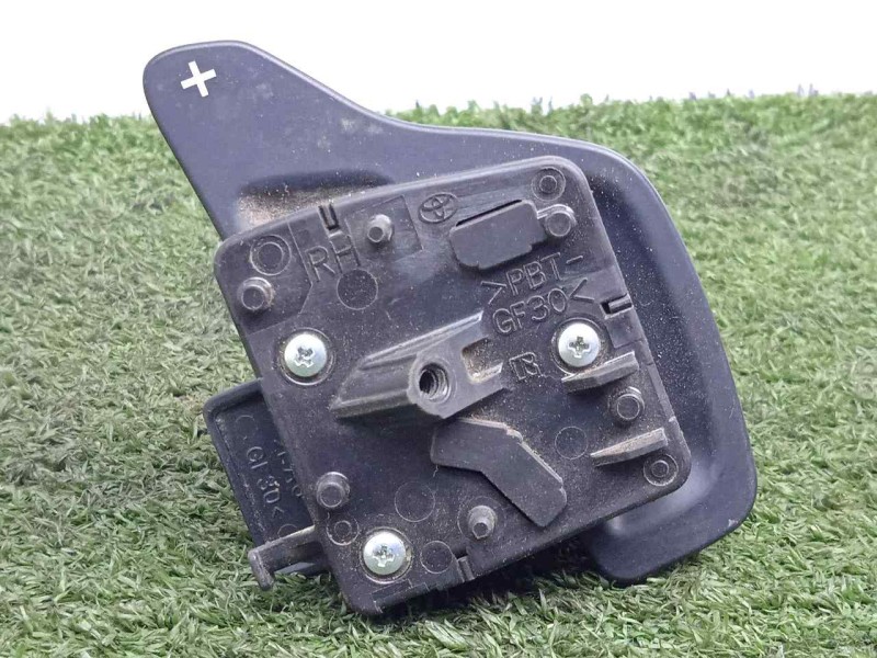 Recambio de mando volante para toyota rav 4 2.2 d-4d cat referencia OEM IAM 8461012130 DERECHA 