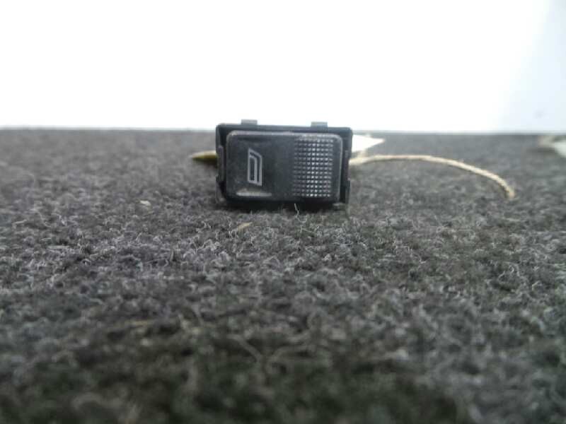 Recambio de mando elevalunas delantero derecho para audi 80 avant referencia OEM IAM   5 PINES
