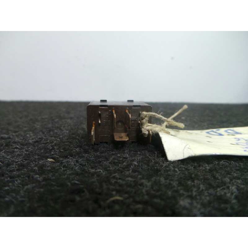 Recambio de mando elevalunas delantero derecho para audi 80 avant referencia OEM IAM   5 PINES