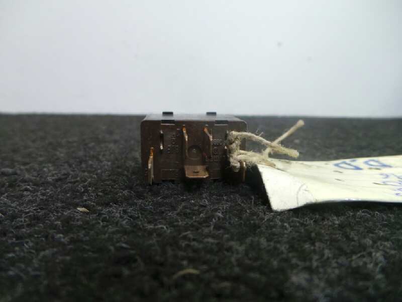 Recambio de mando elevalunas delantero derecho para audi 80 avant referencia OEM IAM   5 PINES