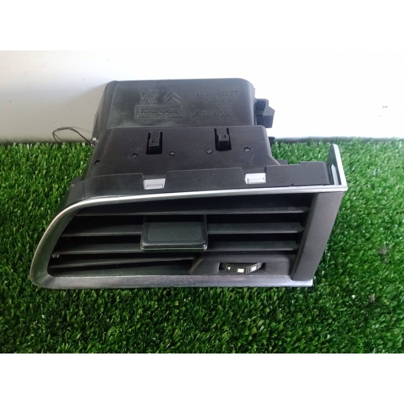 Recambio de rejilla aireadora para peugeot 508 2.0 16v hdi fap referencia OEM IAM 9686445377-A1010108  