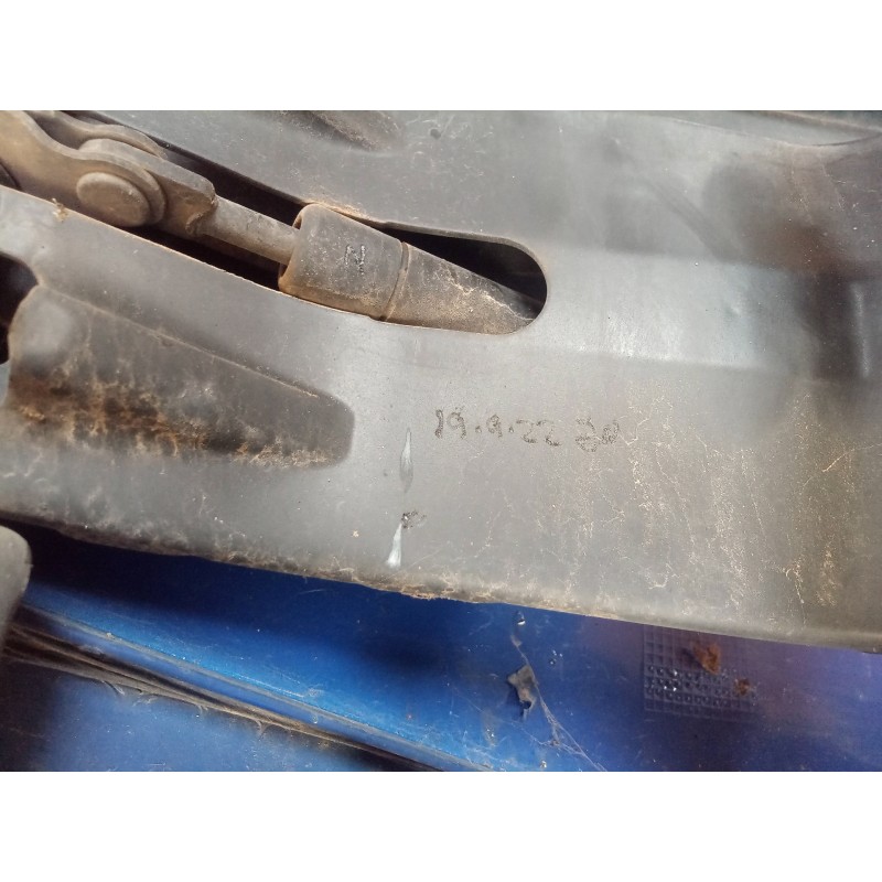 Recambio de aleta delantera derecha para scania serie 4 (p/r 94 g) 9.0 diesel referencia OEM IAM   