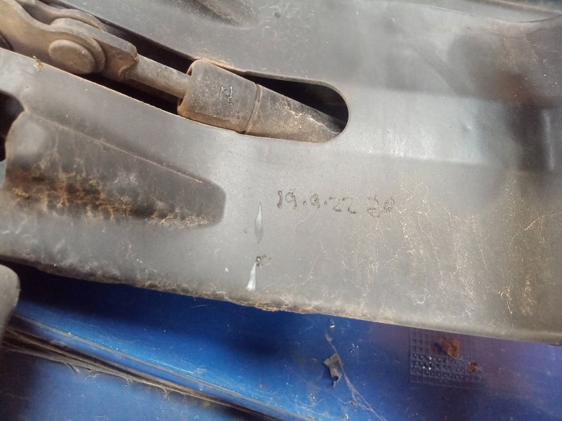 Recambio de aleta delantera derecha para scania serie 4 (p/r 94 g) 9.0 diesel referencia OEM IAM   