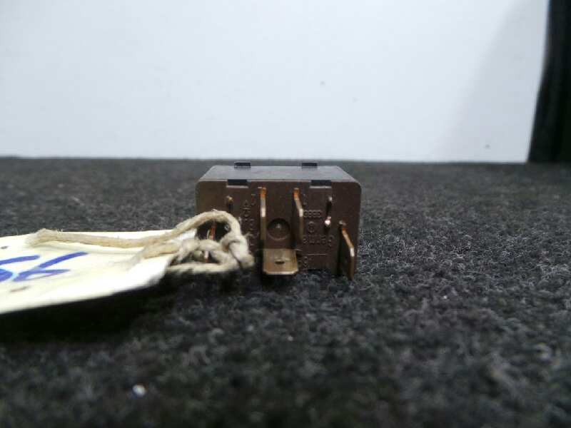 Recambio de mando elevalunas delantero izquierdo para skoda felicia berlina ( 791) referencia OEM IAM 89395855  4 PINES