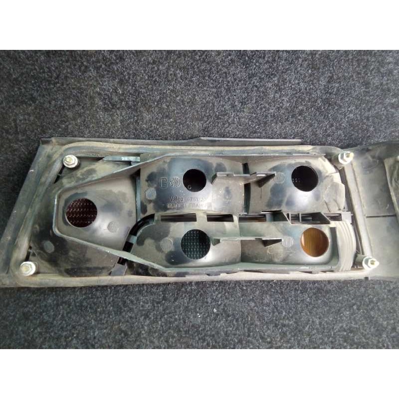 Recambio de piloto trasero izquierdo para peugeot 405 berlina referencia OEM IAM  ROJO/BLANCO 