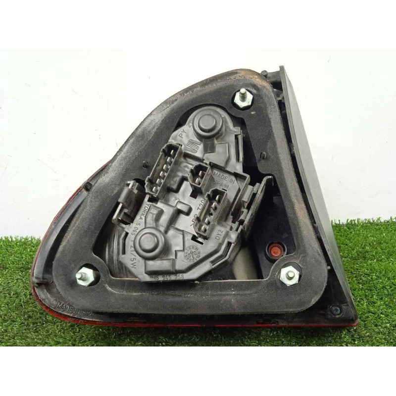 Recambio de piloto trasero derecho para seat leon (1m1) 1.6 16v referencia OEM IAM SINREFERENCIA  