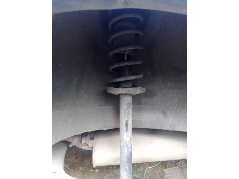 Recambio de amortiguador trasero derecho para volkswagen jetta (165/167) 1.6 referencia OEM IAM   