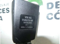 Recambio de enganche cinturon trasero central para seat leon sc (5f5) 1.4 16v tsi referencia OEM IAM 5F0857739QVZ CENTRAL IZQUIE 2