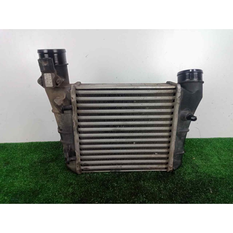 Recambio de intercooler para audi a4 berlina (8e) 2.0 tdi referencia OEM IAM 8E0145805AA 220X218X67 ALUMINIO