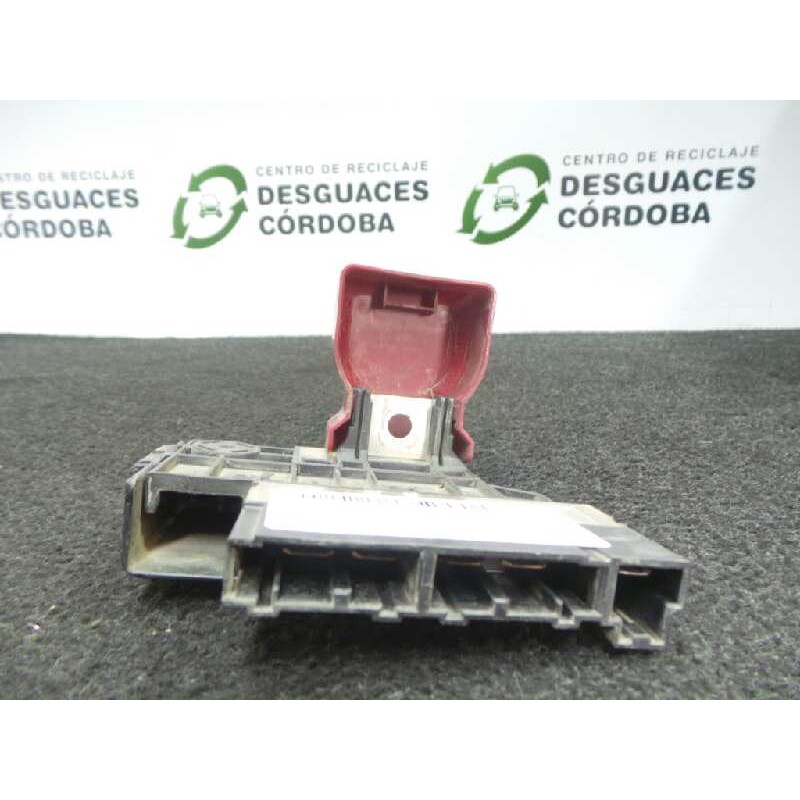 Recambio de caja reles / fusibles para renault koleos 2.0 dci diesel fap referencia OEM IAM   