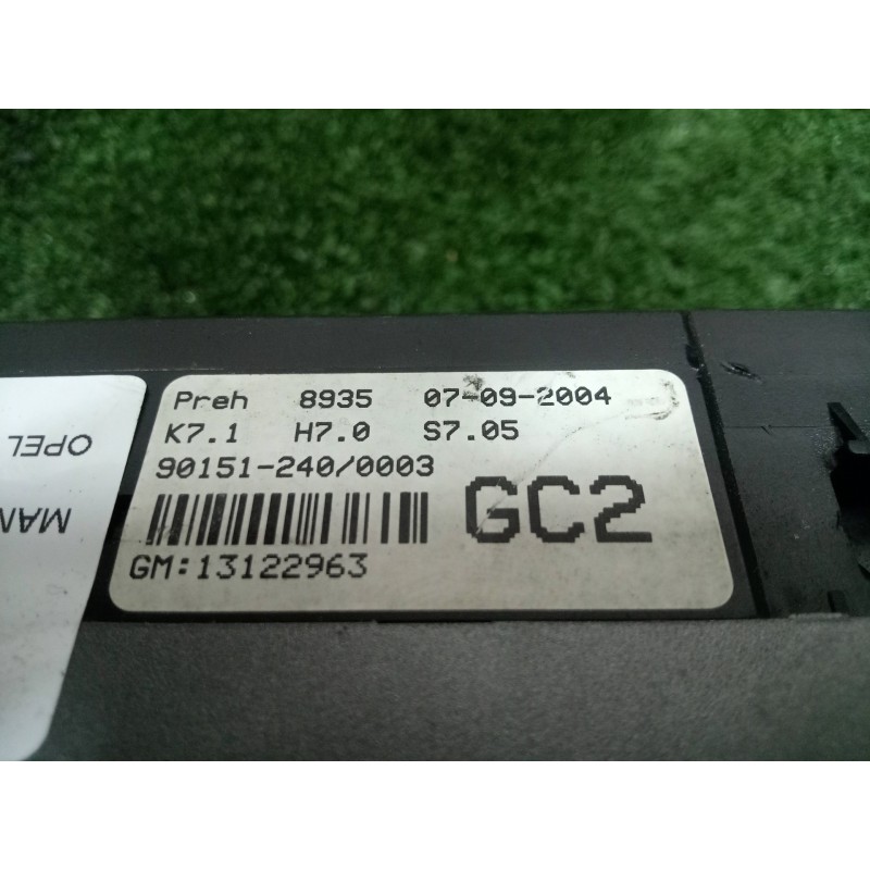 Recambio de mando climatizador para opel astra h berlina 1.4 16v referencia OEM IAM 13122963-90151240  