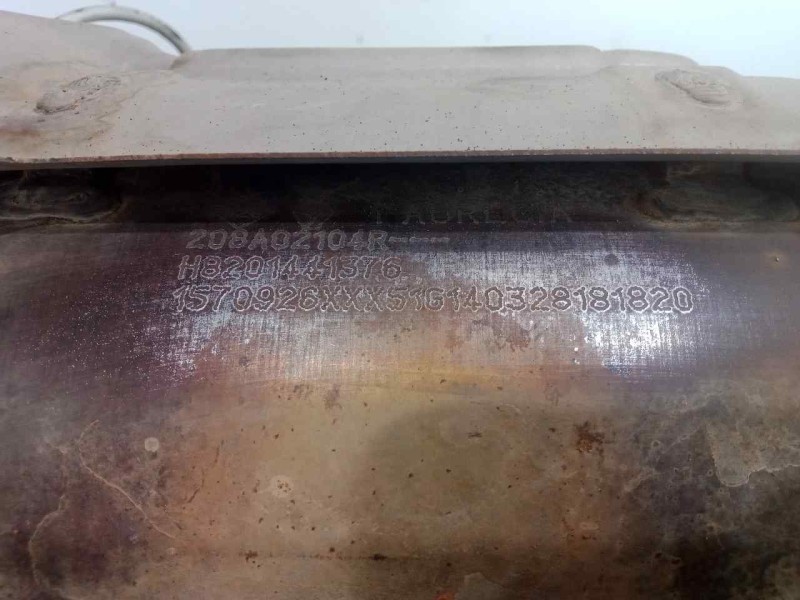 Recambio de catalizador para renault clio iv 1.2 tce energy referencia OEM IAM 208A02104R-H8201441376  