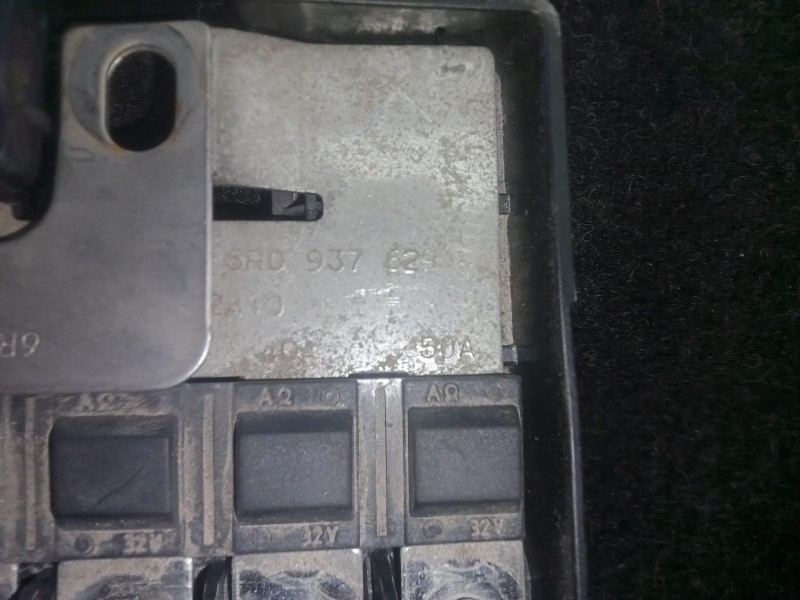 Recambio de caja reles / fusibles para seat ibiza sc (6j1) 1.2 tdi referencia OEM IAM 6R0937548C  