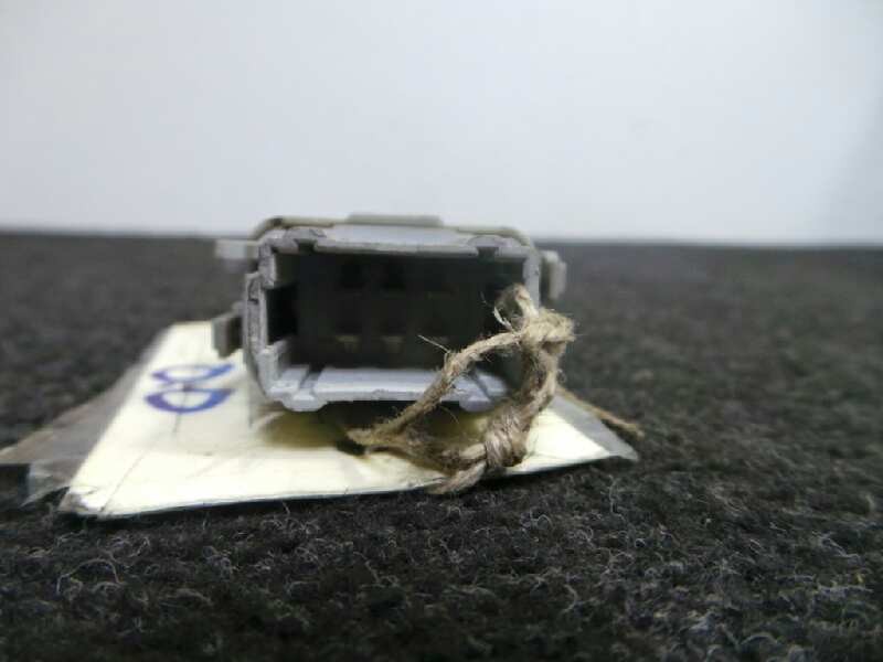 Recambio de mando elevalunas delantero derecho para renault scenic ii referencia OEM IAM   6 PINES