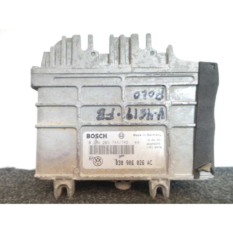 Recambio de centralita motor uce para volkswagen polo berlina (6n1) 1.05 referencia OEM IAM 0261203744745-030906026AC  