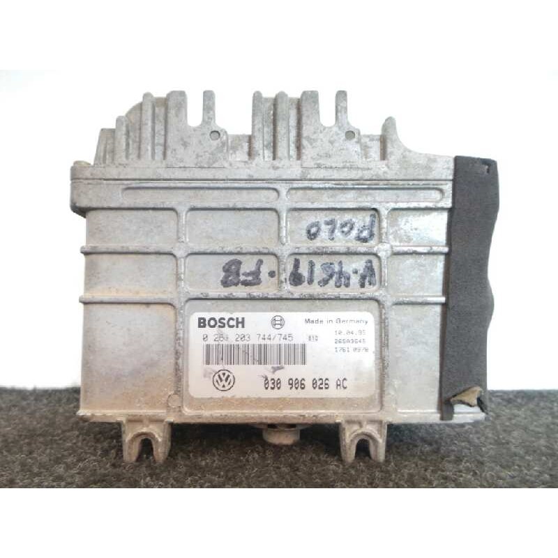 Recambio de centralita motor uce para volkswagen polo berlina (6n1) 1.05 referencia OEM IAM 0261203744745-030906026AC  