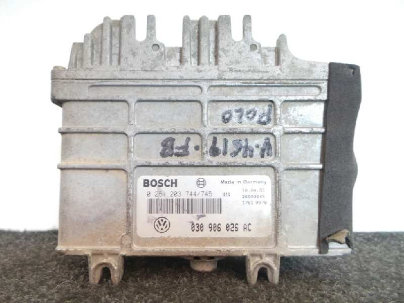 Recambio de centralita motor uce para volkswagen polo berlina (6n1) 1.05 referencia OEM IAM 0261203744745-030906026AC  