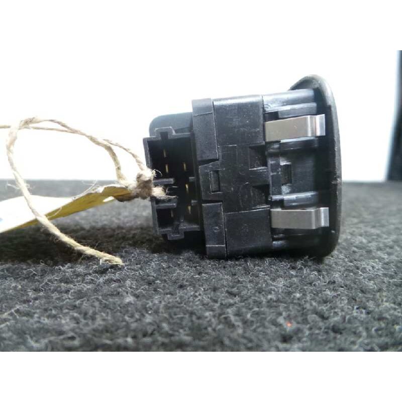 Recambio de mando elevalunas delantero izquierdo para peugeot 206 berlina referencia OEM IAM  3 PUERTAS 6 PINES