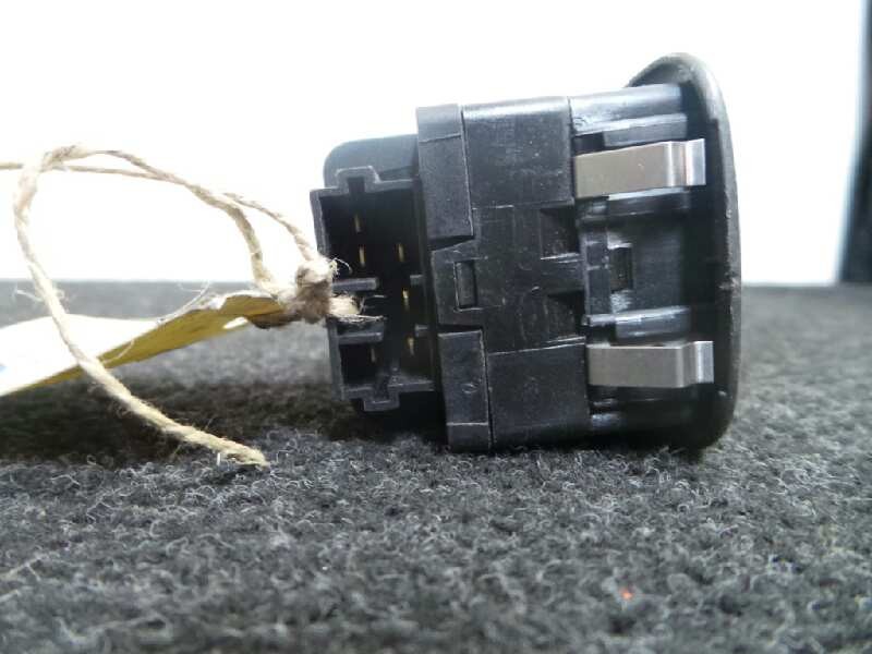 Recambio de mando elevalunas delantero izquierdo para peugeot 206 berlina referencia OEM IAM  3 PUERTAS 6 PINES