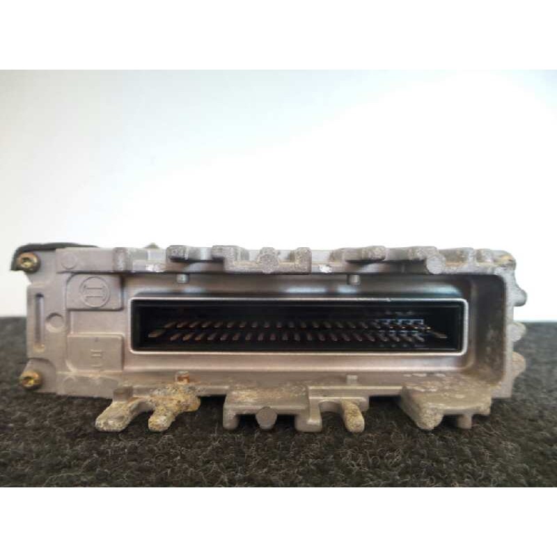 Recambio de centralita motor uce para volkswagen polo berlina (6n1) 1.05 referencia OEM IAM 0261203744745-030906026AC  