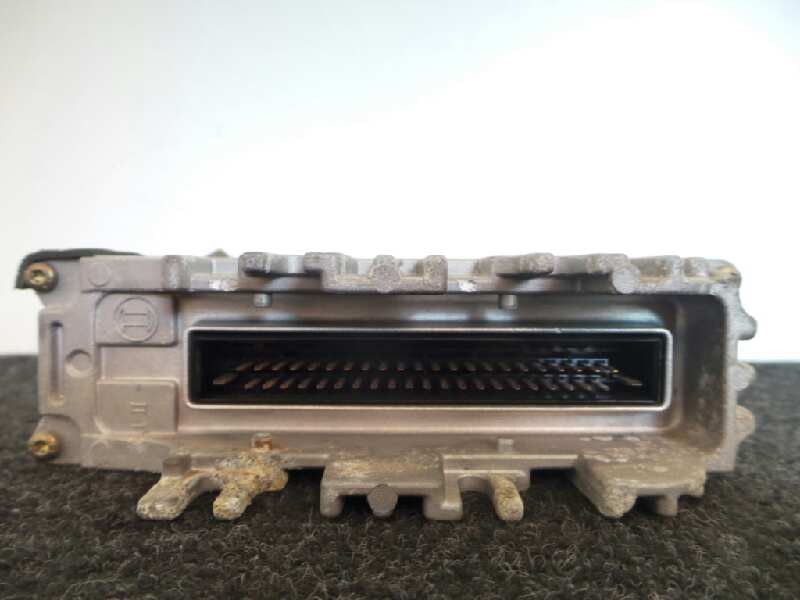 Recambio de centralita motor uce para volkswagen polo berlina (6n1) 1.05 referencia OEM IAM 0261203744745-030906026AC  