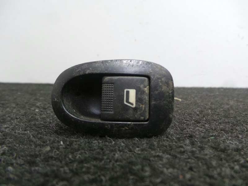 Recambio de mando elevalunas trasero derecho para citroën c3 referencia OEM IAM   7 PINES