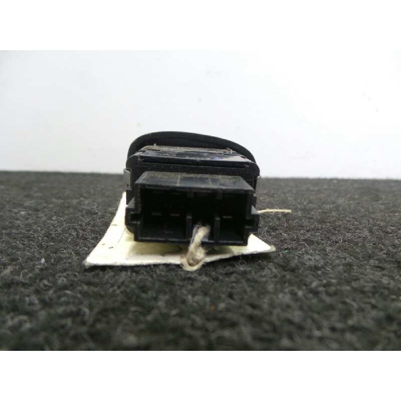 Recambio de mando elevalunas trasero derecho para citroën c3 referencia OEM IAM   7 PINES