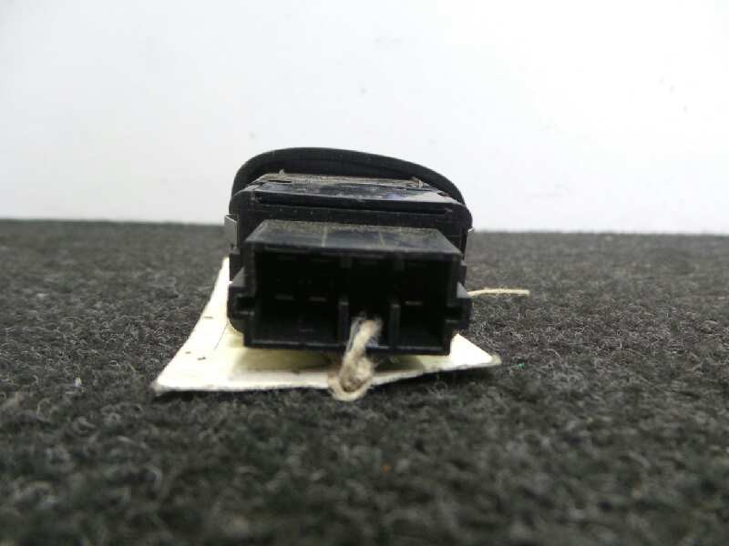 Recambio de mando elevalunas trasero derecho para citroën c3 referencia OEM IAM   7 PINES