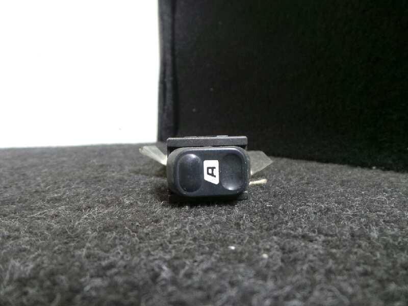 Recambio de mando elevalunas delantero izquierdo para citroën xantia berlina referencia OEM IAM   