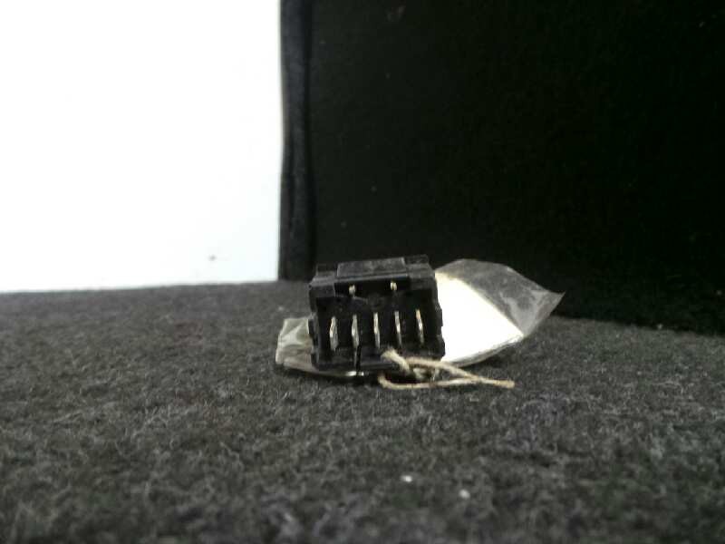 Recambio de mando elevalunas delantero izquierdo para citroën xantia berlina referencia OEM IAM   