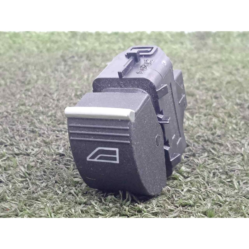 Recambio de mando elevalunas delantero izquierdo para nissan micra (k12e) 1.5 dci turbodiesel cat referencia OEM IAM SINREFERENC