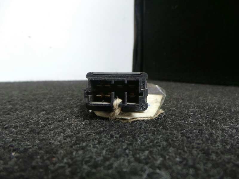 Recambio de mando elevalunas trasero izquierdo para peugeot 307 (s1) referencia OEM IAM   7 PINES