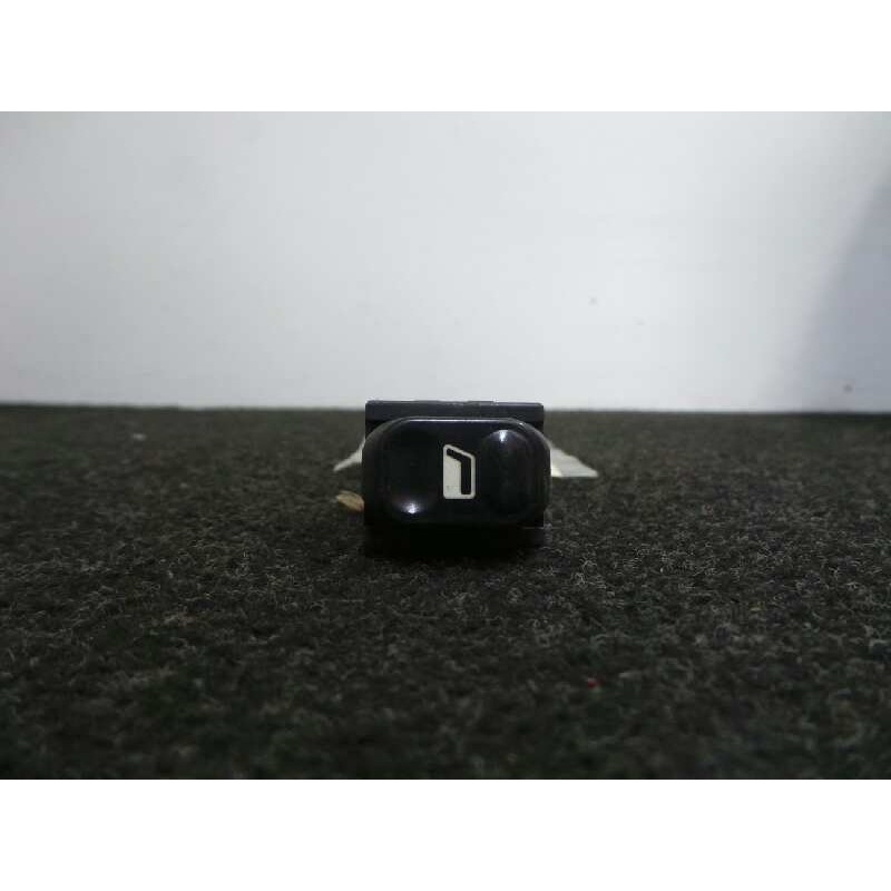 Recambio de mando elevalunas trasero izquierdo para peugeot 406 break (s1/s2) referencia OEM IAM V5N14  5 PINES