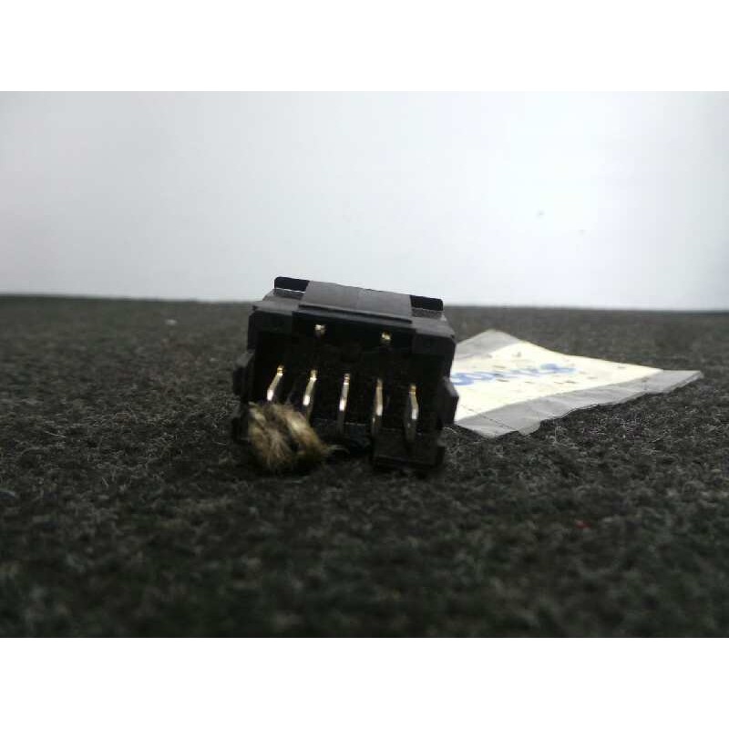 Recambio de mando elevalunas trasero izquierdo para peugeot 406 break (s1/s2) referencia OEM IAM V5N14  5 PINES