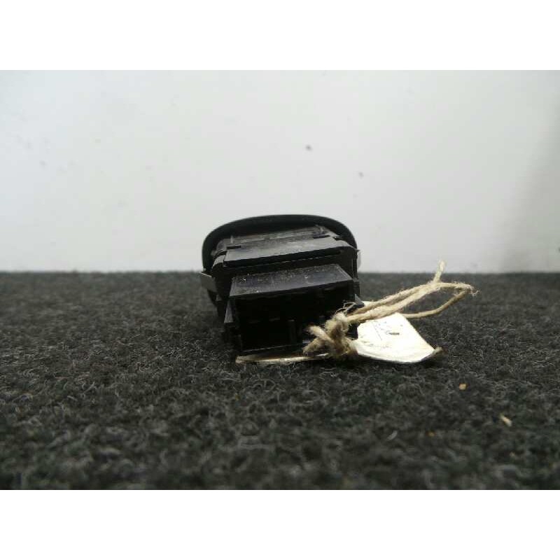 Recambio de mando elevalunas trasero derecho para citroën c3 referencia OEM IAM   7 PINES