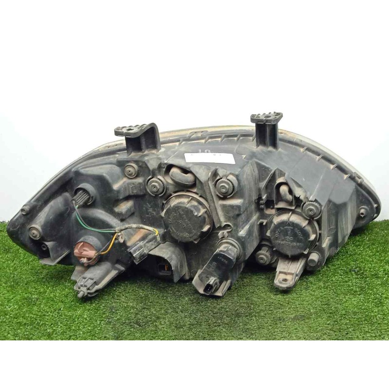 Recambio de faro izquierdo para ssangyong rodius 2.7 turbodiesel cat referencia OEM IAM SINREFERENCIA  