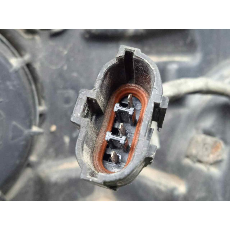 Recambio de faro derecho para ssangyong rodius 2.7 turbodiesel cat referencia OEM IAM SINREFERENCIA  