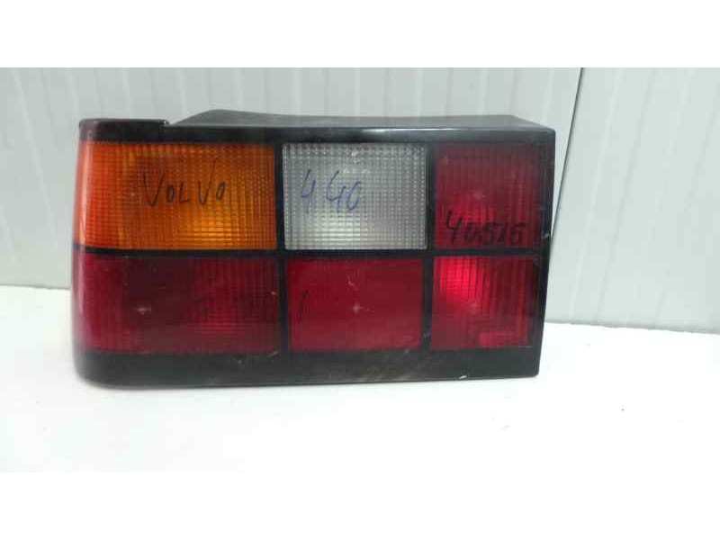Recambio de piloto trasero izquierdo para volvo serie 440 2.0 cat referencia OEM IAM  4.PUERTAS AMBAR