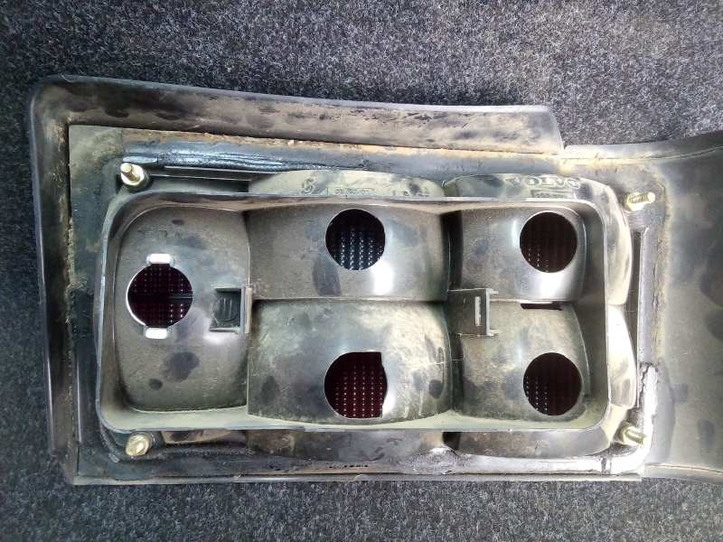 Recambio de piloto trasero izquierdo para volvo serie 440 2.0 cat referencia OEM IAM  4.PUERTAS AMBAR