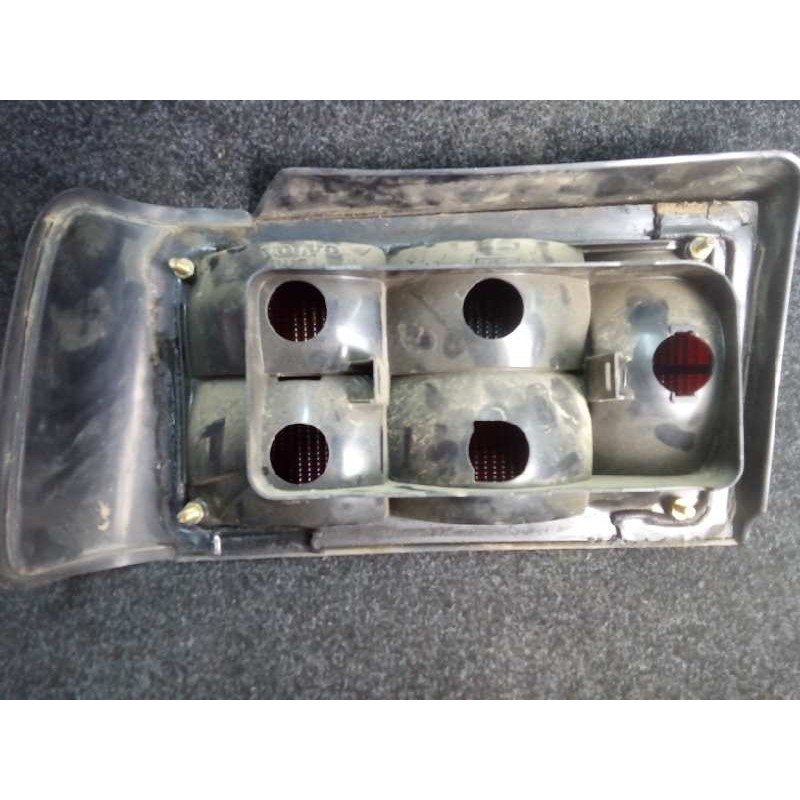 Recambio de piloto trasero derecho para volvo serie 440 2.0 cat referencia OEM IAM  4.PUERTAS 