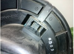 Recambio de motor calefaccion para ssangyong rodius 2.7 turbodiesel cat referencia OEM IAM  Ø DIAMETRO: 150MM 2.PINES 2