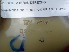 Recambio de piloto lateral derecho para mahindra bolero pick-up 2.5 td 4wd referencia OEM IAM  AMBAR  2