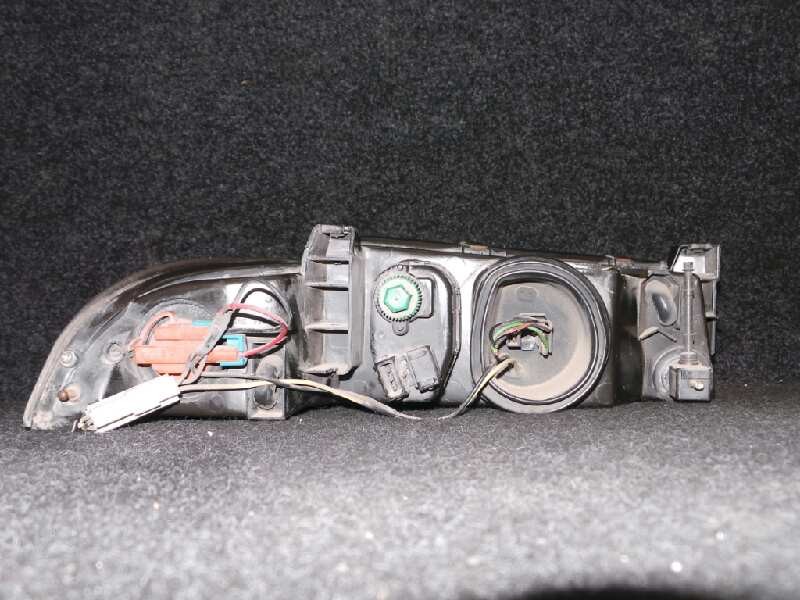 Recambio de faro izquierdo para dodge stratus 2.4 referencia OEM IAM   