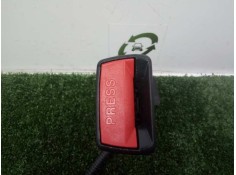 Recambio de enganche cinturon trasero derecho para kia cee´d 1.4 cat referencia OEM IAM 20141230   2