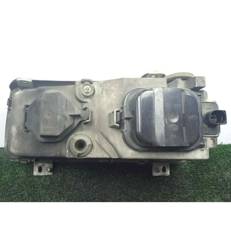 Recambio de faro derecho para volkswagen passat berlina (3a2) 1.9 tdi referencia OEM IAM  93-97 