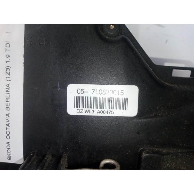 Recambio de cerradura puerta trasera izquierda para skoda octavia berlina (1z3) 1.9 tdi referencia OEM IAM 7L0839015  
