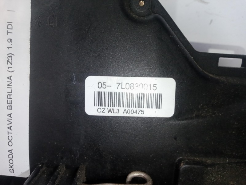 Recambio de cerradura puerta trasera izquierda para skoda octavia berlina (1z3) 1.9 tdi referencia OEM IAM 7L0839015  