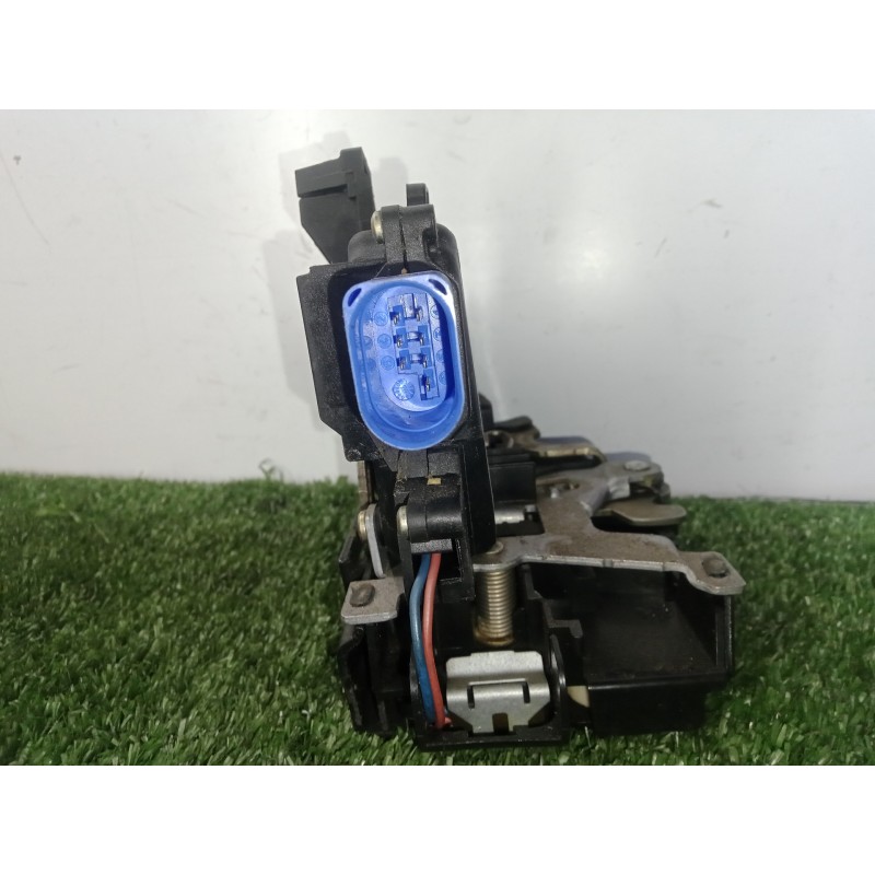 Recambio de cerradura puerta trasera izquierda para skoda octavia berlina (1z3) 1.9 tdi referencia OEM IAM 7L0839015  