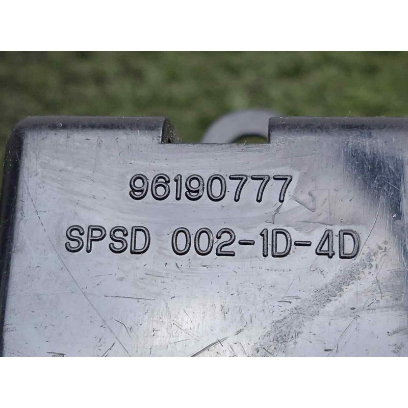 Recambio de mando elevalunas trasero derecho para daewoo tacuma 1.8 referencia OEM IAM 96190777  