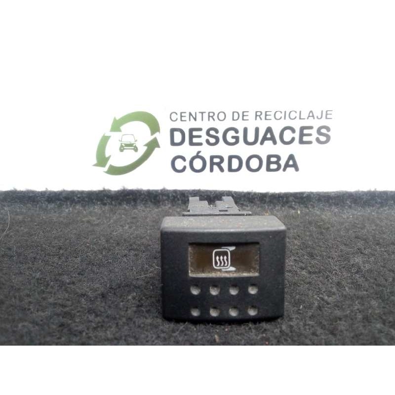 Recambio de interruptor para nissan atleon referencia OEM IAM 255819X100 RETROVISOR.TERMICO 